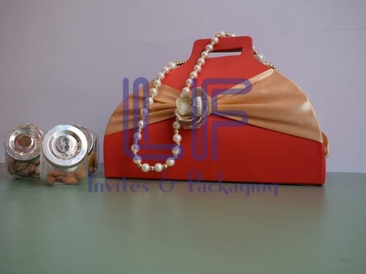 indian ethnis wedding invitation hamper box