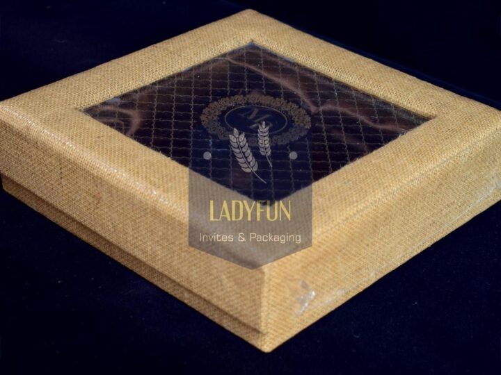 Square jute invitation box